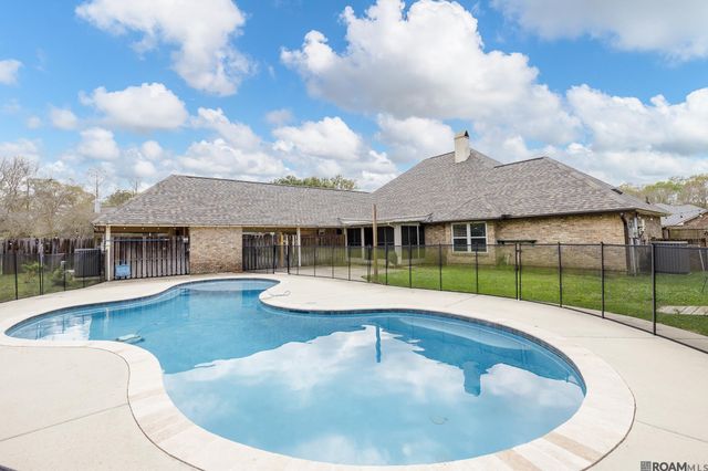 4117 Elizabeth Deborah Dr, Zachary, LA 70791