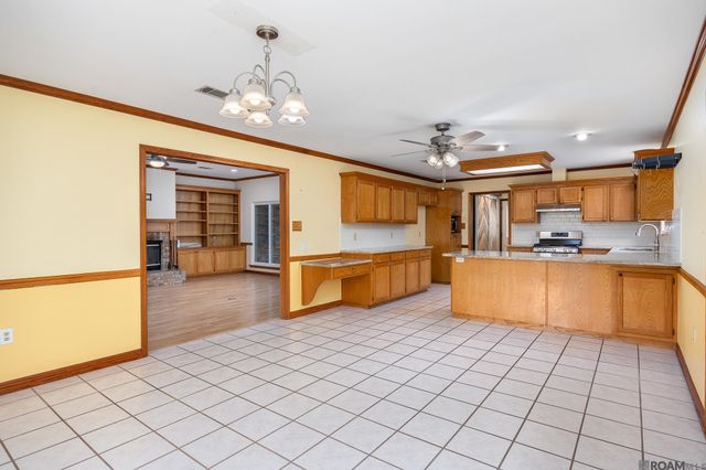 4117 Elizabeth Deborah Dr, Zachary, LA 70791