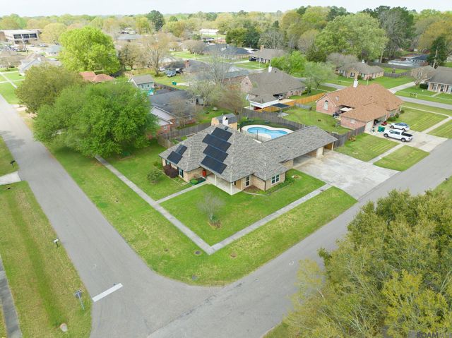 4117 Elizabeth Deborah Dr, Zachary, LA 70791