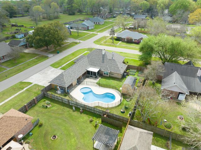 4117 Elizabeth Deborah Dr, Zachary, LA 70791