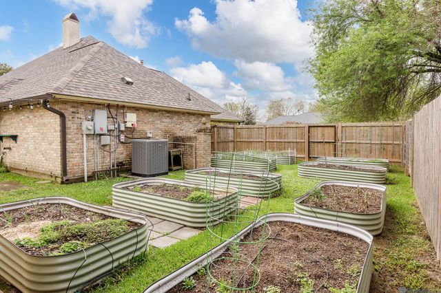 4117 Elizabeth Deborah Dr, Zachary, LA 70791