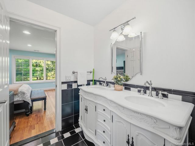 637 S Mountain Road, New City, NY 10956