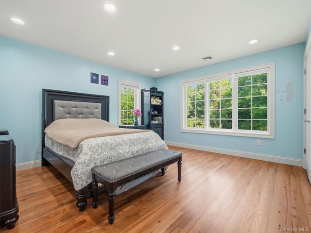 637 S Mountain Road, New City, NY 10956