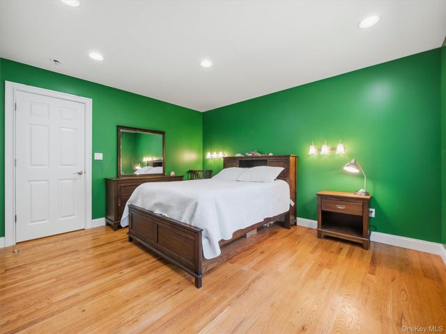 637 S Mountain Road, New City, NY 10956