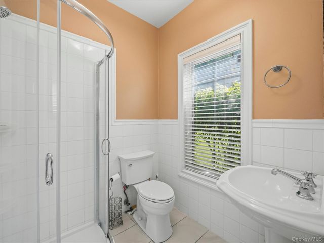 637 S Mountain Road, New City, NY 10956