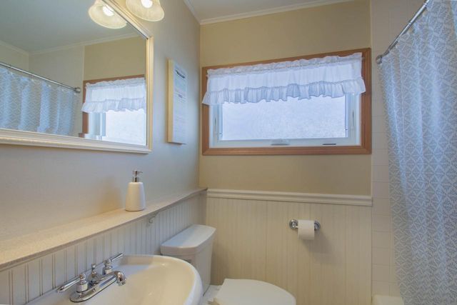 26 Park View LANE, Watertown, WI 53094