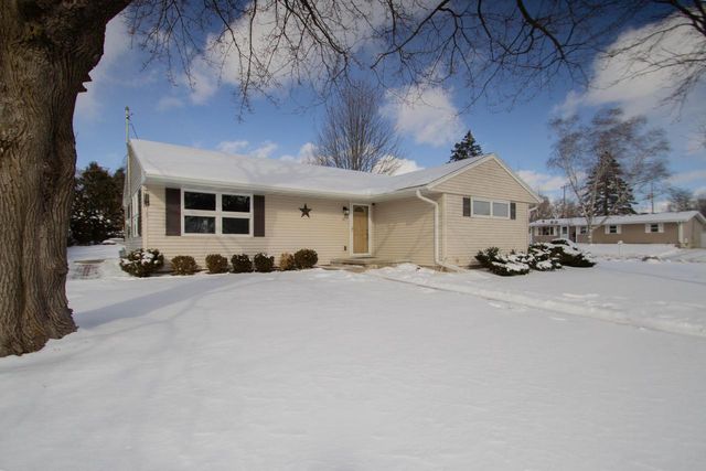 26 Park View LANE, Watertown, WI 53094