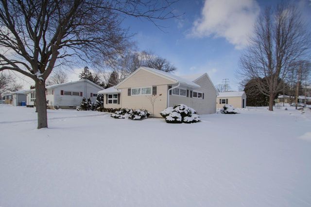 26 Park View LANE, Watertown, WI 53094