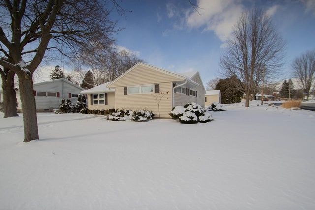 26 Park View LANE, Watertown, WI 53094