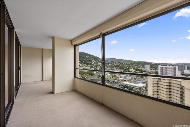 1717 Mott Smith Drive 2005, Honolulu, HI 96822