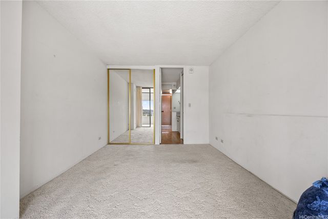 1717 Mott Smith Drive 2005, Honolulu, HI 96822