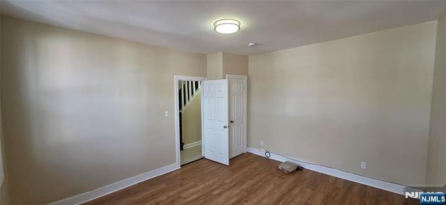 120 Sunset Avenue, Newark, NJ 07106