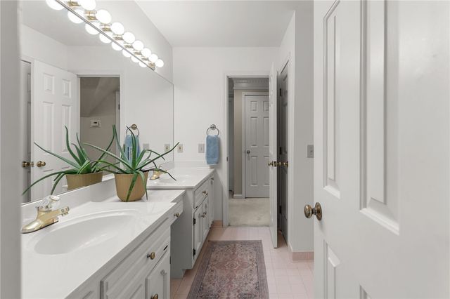 401 Four Lakes Drive, Easley, SC 29642