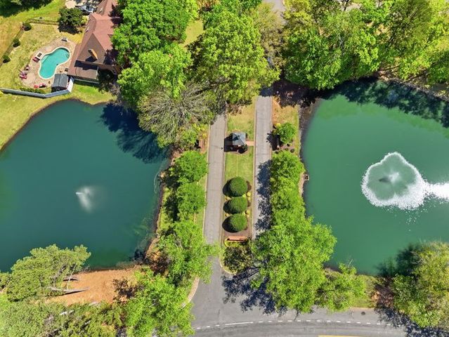 401 Four Lakes Drive, Easley, SC 29642