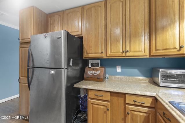 742 W Commodore Boulevard, Jackson, NJ 08527