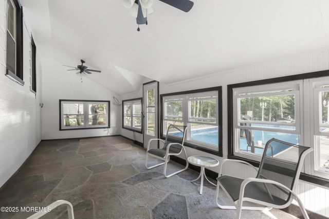 742 W Commodore Boulevard, Jackson, NJ 08527