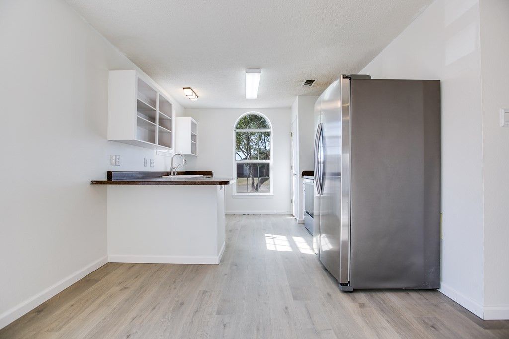 Image 11 of property listing at 1220 James Lane, San Angelo, TX 76905