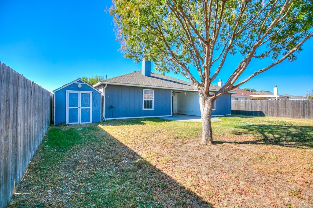 Image 25 of property listing at 1220 James Lane, San Angelo, TX 76905