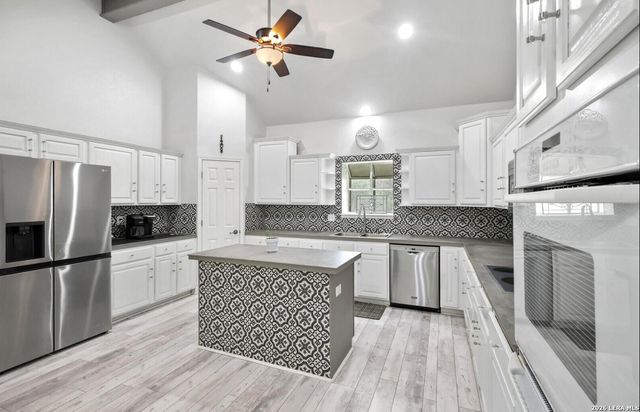 341 INDIGO RUN DR, Bulverde, TX 78163