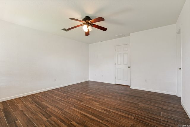 531 Sanderling, San Antonio, TX 78245