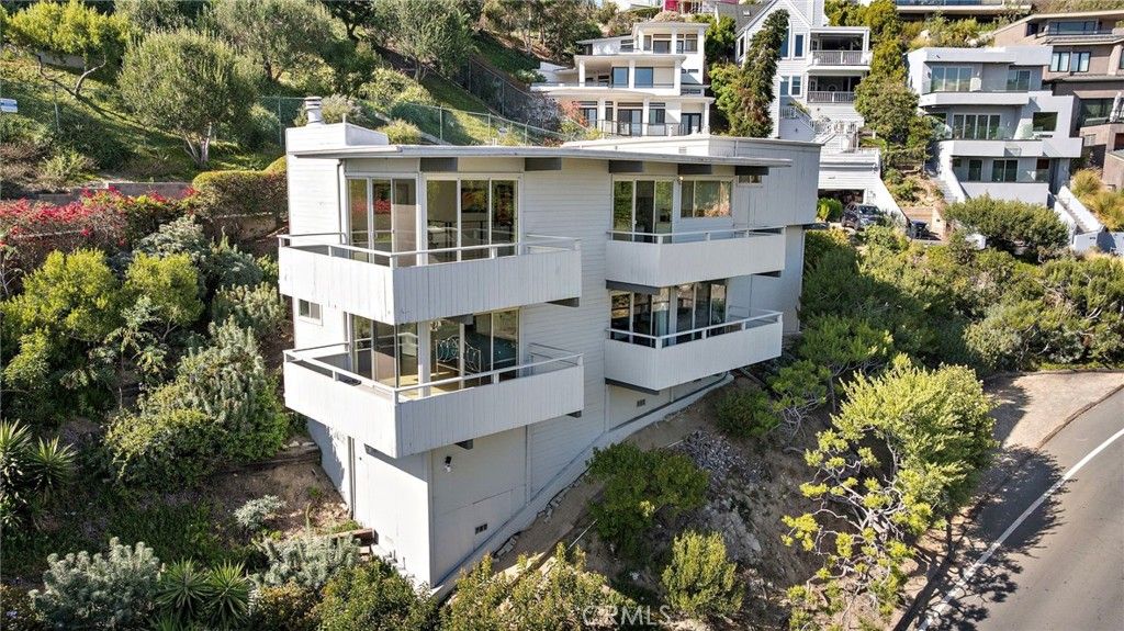 888 Summit Drive, Laguna Beach, CA 92651 — photo 2