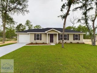 207 Pine Ridge Road, Jesup, GA 31545