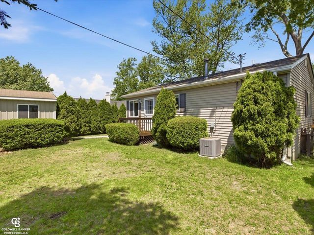467 Dixie Boulevard, Algonac, MI 48001