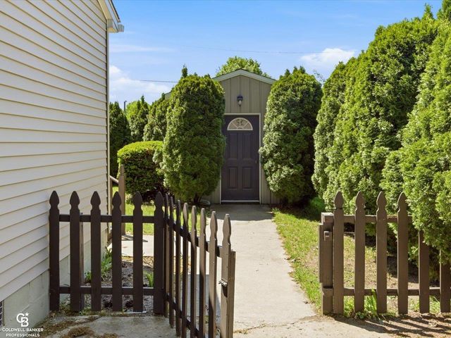 467 Dixie Boulevard, Algonac, MI 48001