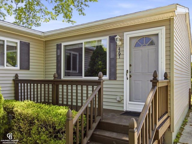 467 Dixie Boulevard, Algonac, MI 48001