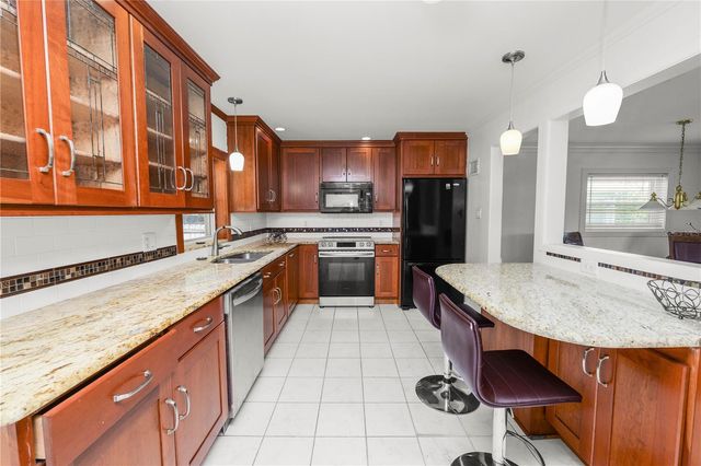 228 W LAKE INA DRIVE, Winter Haven, FL 33884