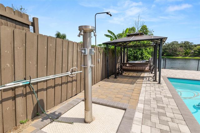 228 W LAKE INA DRIVE, Winter Haven, FL 33884