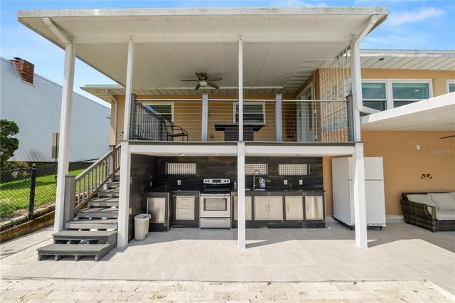 228 W LAKE INA DRIVE, Winter Haven, FL 33884