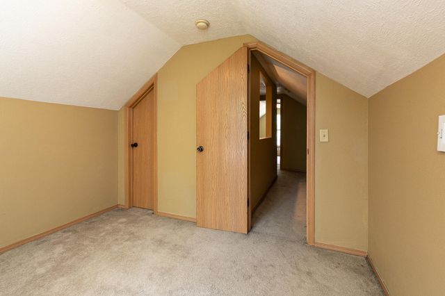 1130 S Crutcher Avenue, Springfield, MO 65804