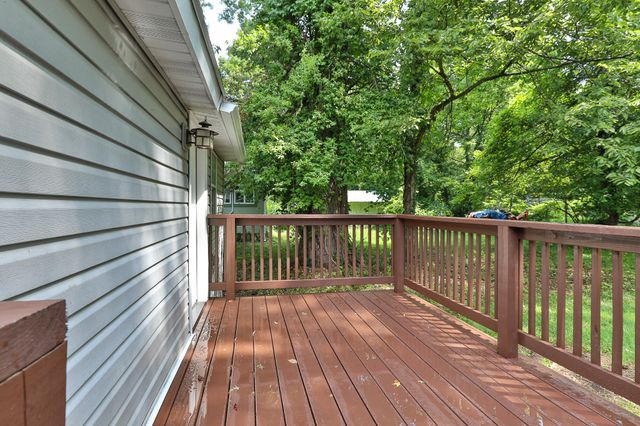 1130 S Crutcher Avenue, Springfield, MO 65804