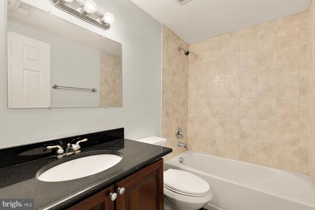 36430 HESKETT LN, Hillsboro, VA 20132