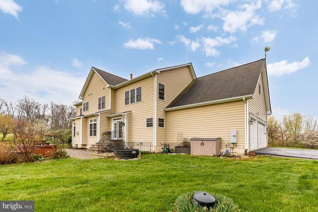 36430 HESKETT LN, Hillsboro, VA 20132