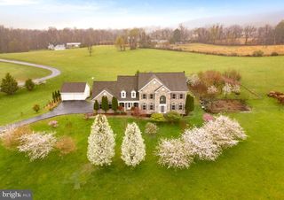 36430 HESKETT LN, Hillsboro, VA 20132