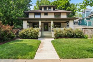 412 Pleasant Street, Oak Park, IL 60302