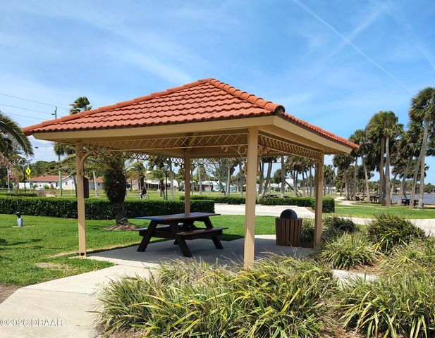 827 Cordova Avenue, Ormond Beach, FL 32174