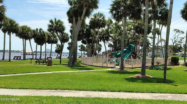 827 Cordova Avenue, Ormond Beach, FL 32174