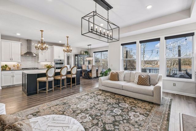 18230 Jurel Way, Lakeville, MN 55044