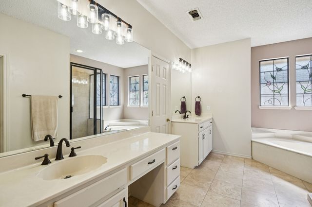 2424 Cross Timbers Trail, Arlington, TX 76006