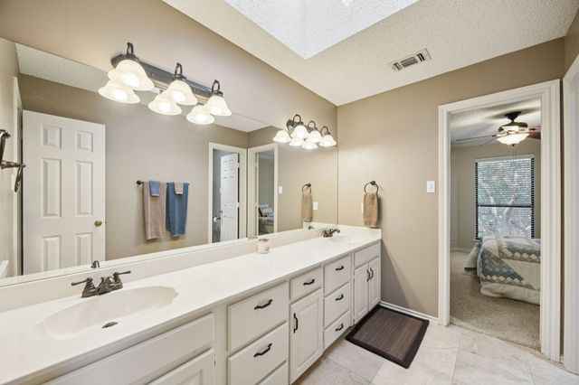 2424 Cross Timbers Trail, Arlington, TX 76006