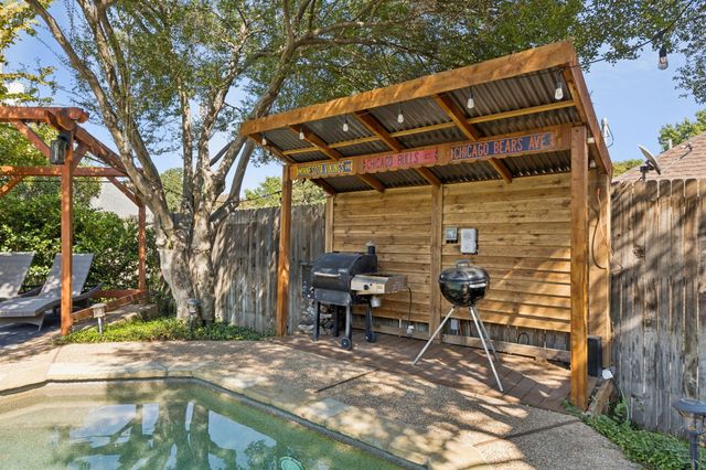 2424 Cross Timbers Trail, Arlington, TX 76006