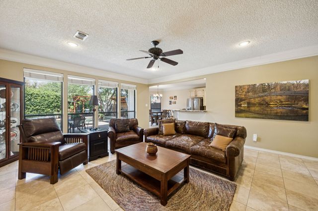 2424 Cross Timbers Trail, Arlington, TX 76006