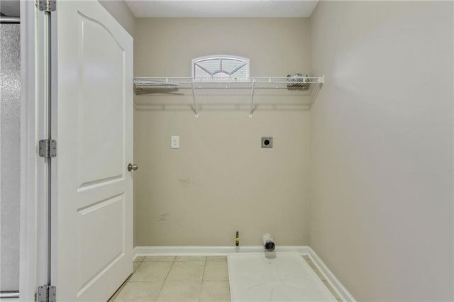 130 Crestwood Drive, Dallas, GA 30157