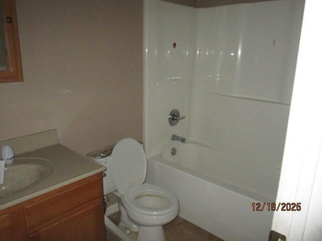 1807 RONDA CT, Moberly, MO 65270