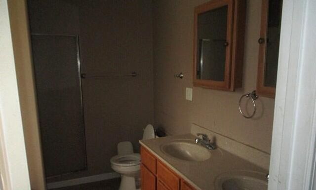 1807 RONDA CT, Moberly, MO 65270