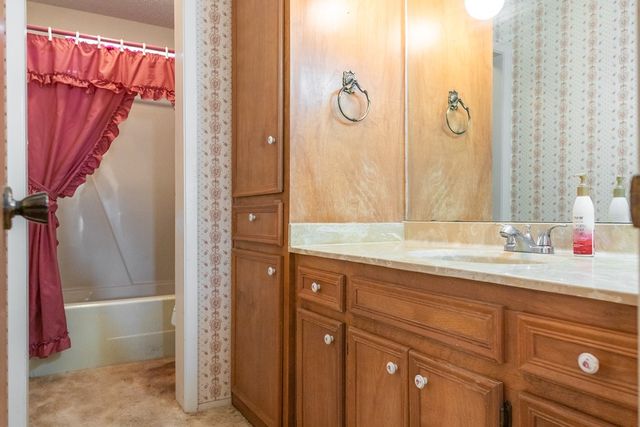 302 W 18th St, Robert Lee, TX 76945