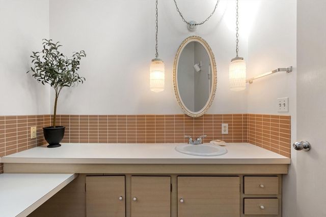 243 Concord Road, Westford, MA 01886